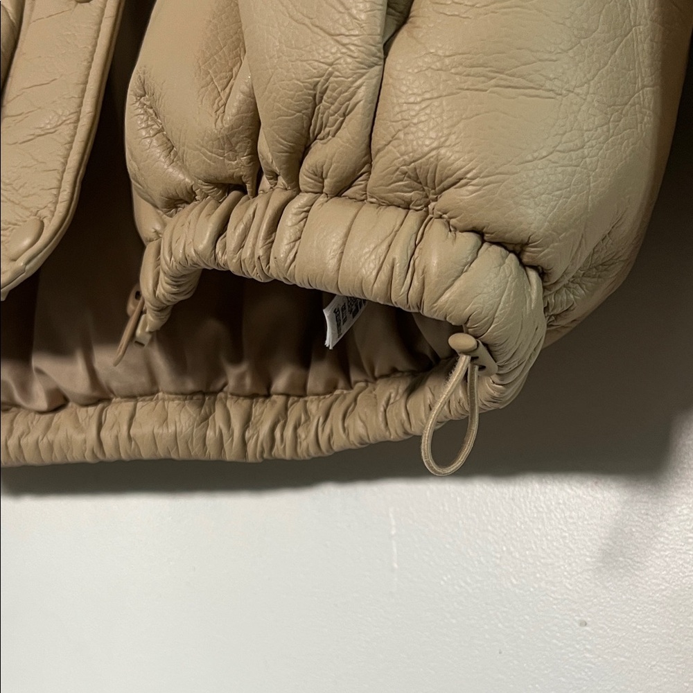 faux leather puffer - Picture 3 of 10